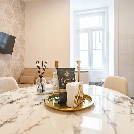 Lägenhet Heart Of Sleeps 8 Stylish 2 Bath