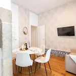 Heart Of Sleeps 8 Stylish 2 Bath